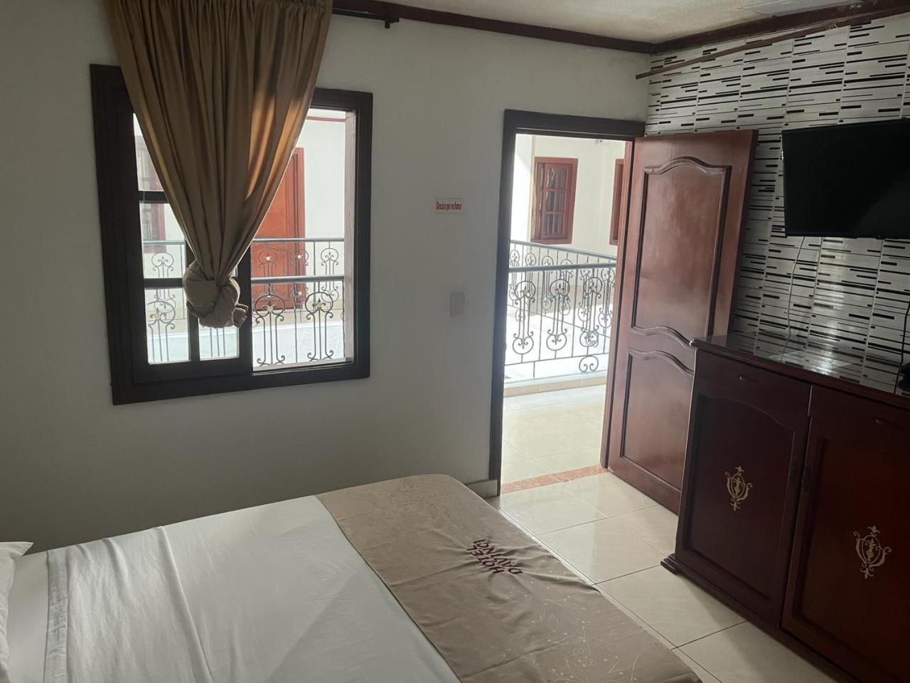 Hotel Davinci Calarca Exterior photo